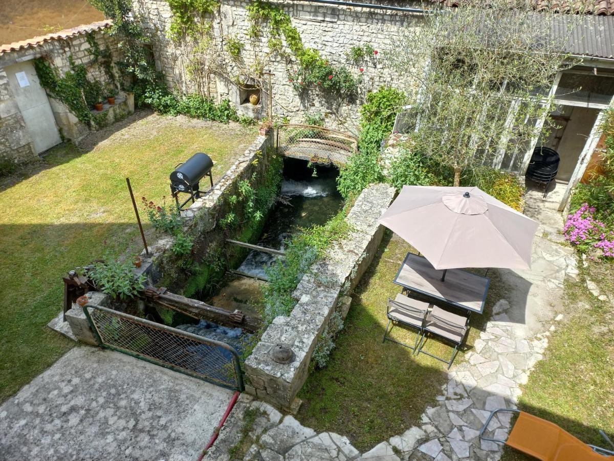 Saint-Jean-dʼAngély Le Moulin D'Errolヴィラ エクステリア 写真